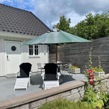 Nara Till Havet Och Staden Apartment Harestad Exterior photo